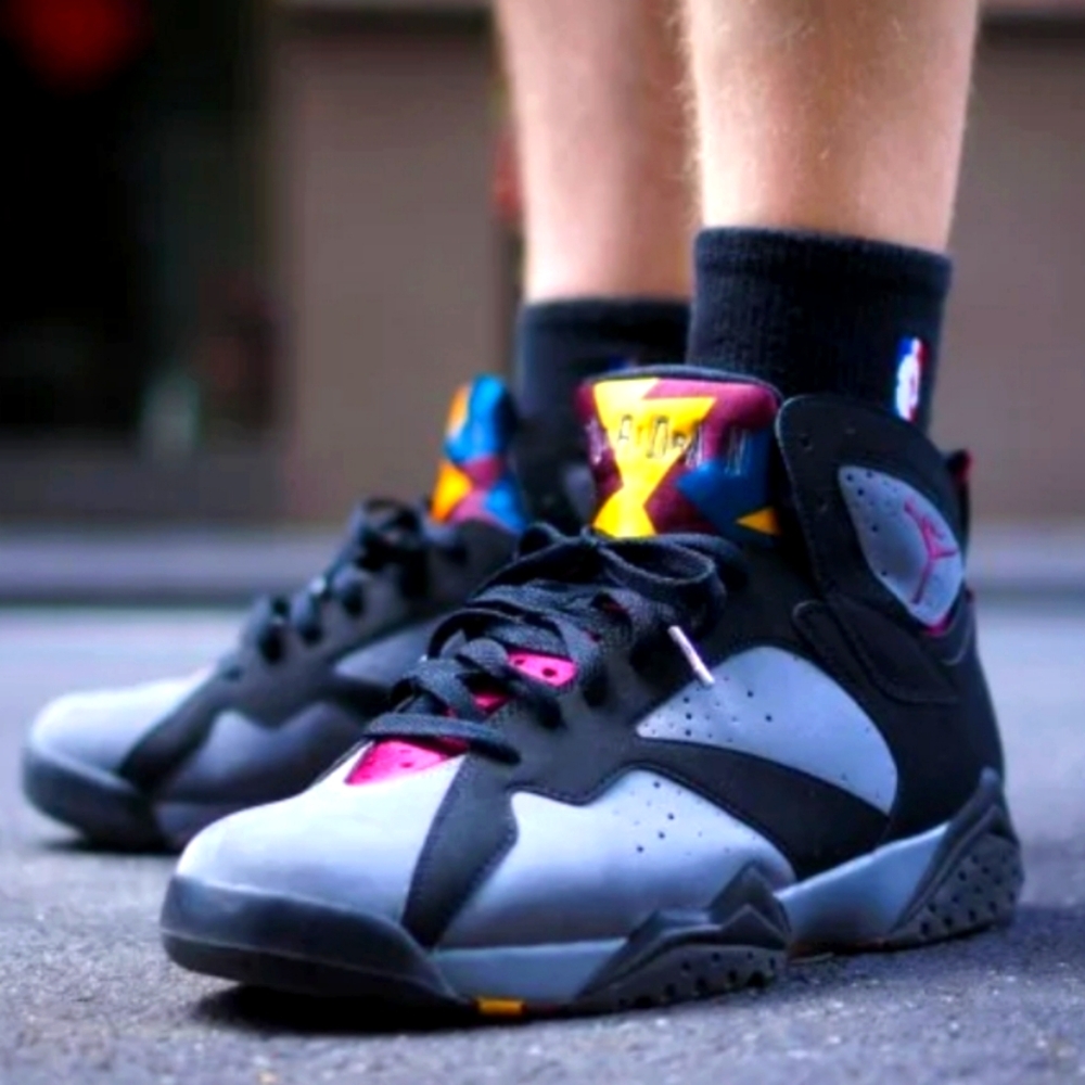 Air Jordan 7 Retro Bordeaux Sneakers - Picture 5 of 15
